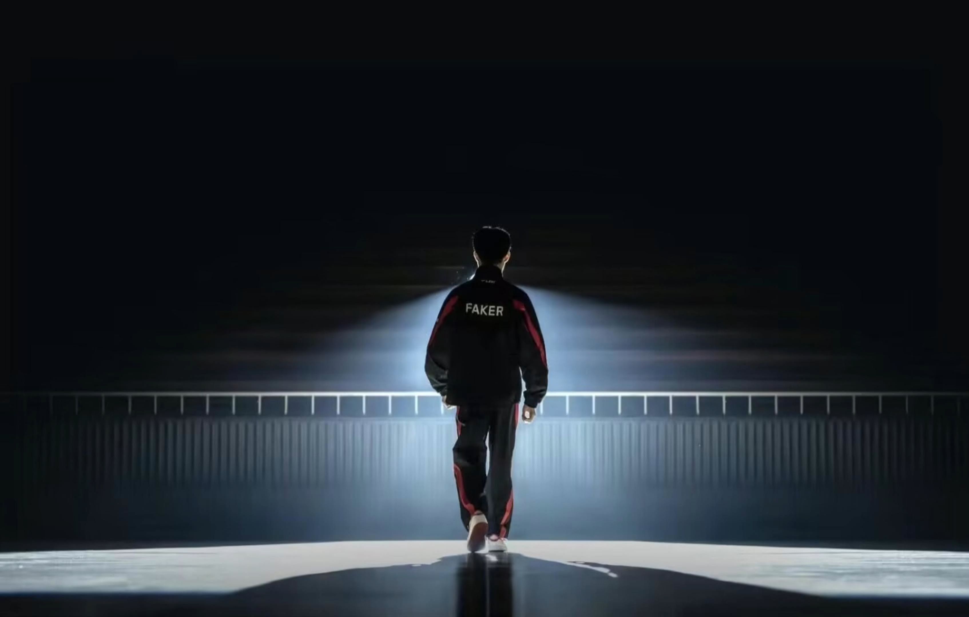 icon 谈论了他的复出试训： LPL 现在中场球员仍然非常短缺，有人问我有没有想法！